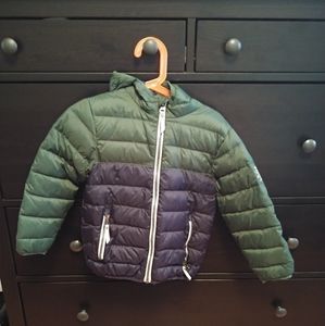 Good condition Hanna Anderson light down jacket.
